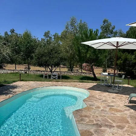Vila Cam Con Piscina Arzachena
