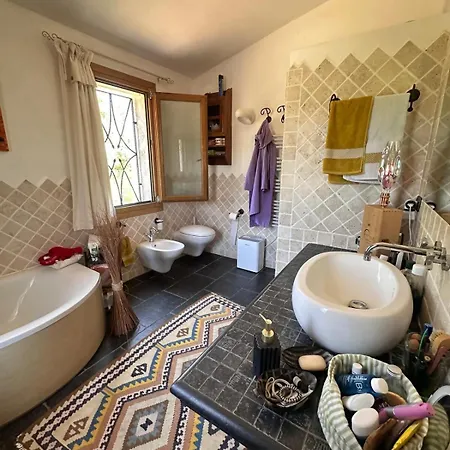 Vila Cam Con Piscina